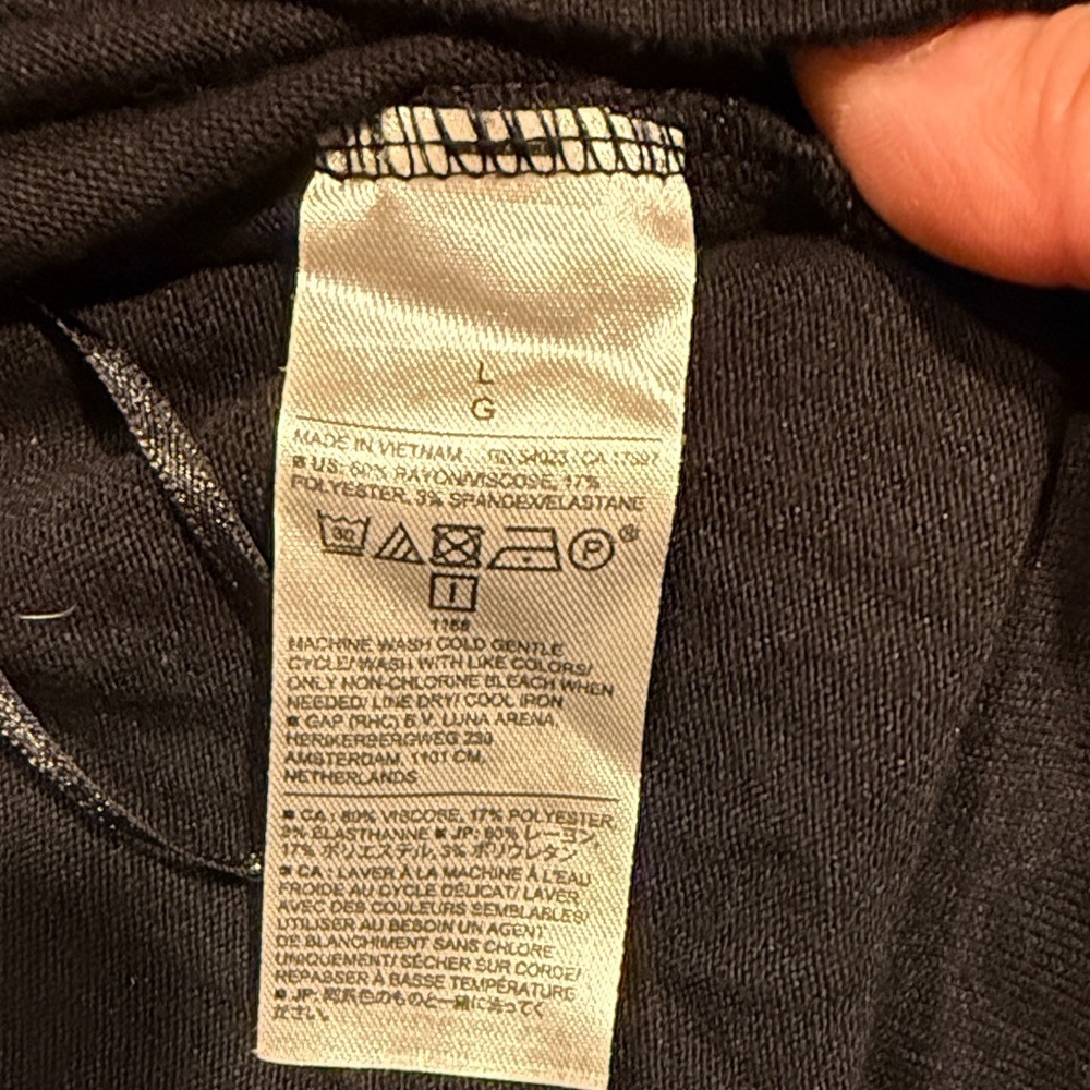 Banana Republic Black Long Sleeve Tee - Picture 4 of 4